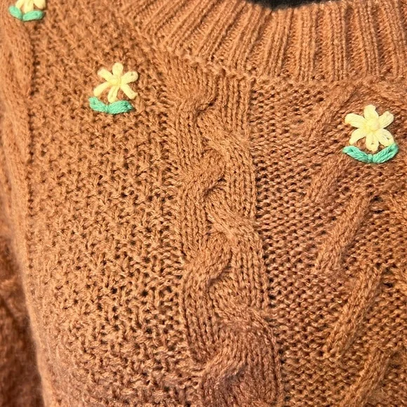 WILD FABLE SWEATER - Picture 9 of 11